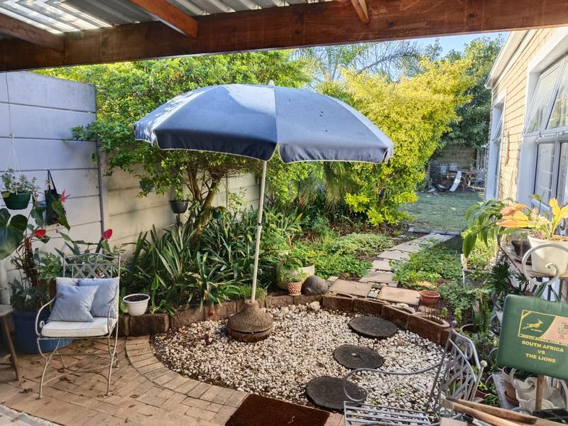 To Let 2 Bedroom Property for Rent in Tara Western Cape
